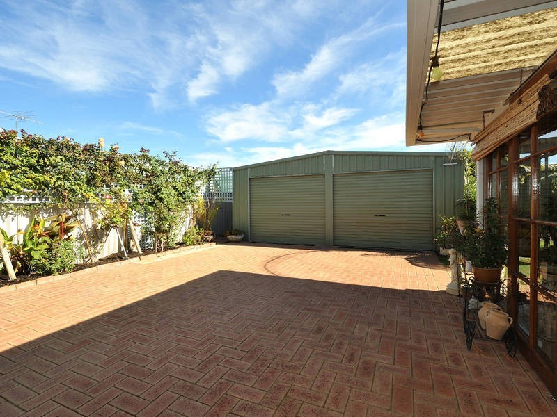 2 Hutton Court, Rockingham WA 6168