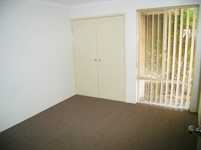 18/10 Hawkins Street, Rockingham WA 6168