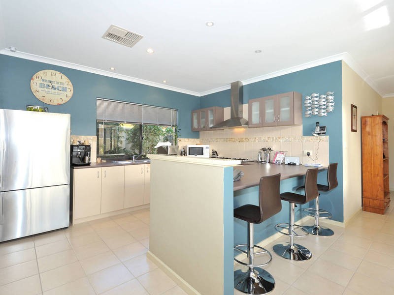 38 Merrimac Loop, Rockingham WA 6168
