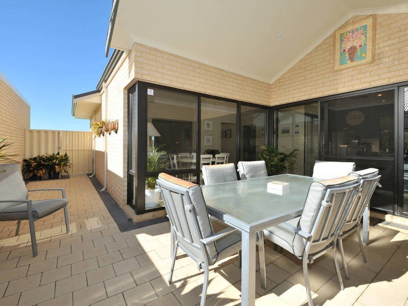 38 Merrimac Loop, Rockingham WA 6168