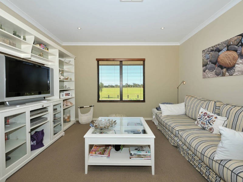 38 Merrimac Loop, Rockingham WA 6168