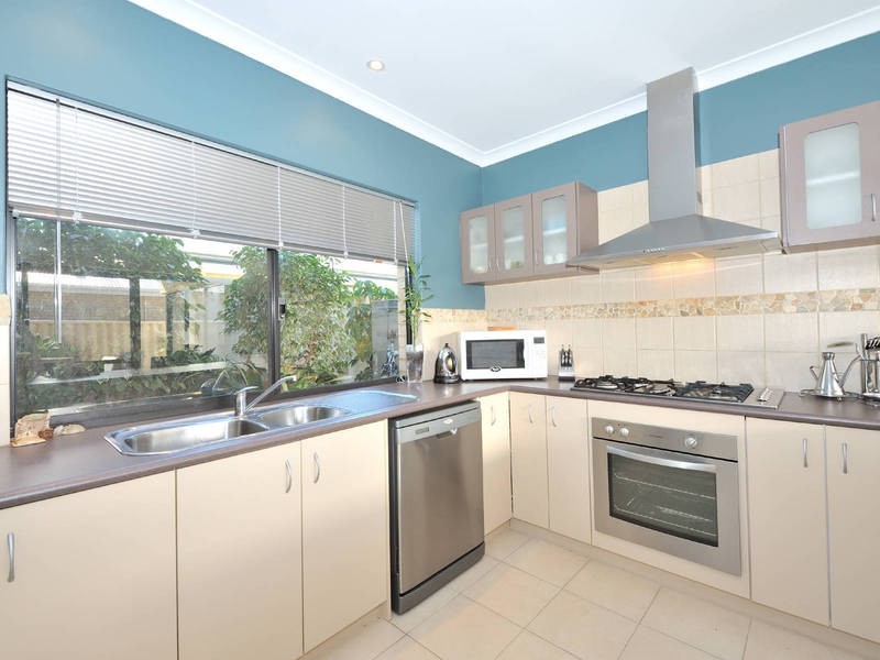 38 Merrimac Loop, Rockingham WA 6168