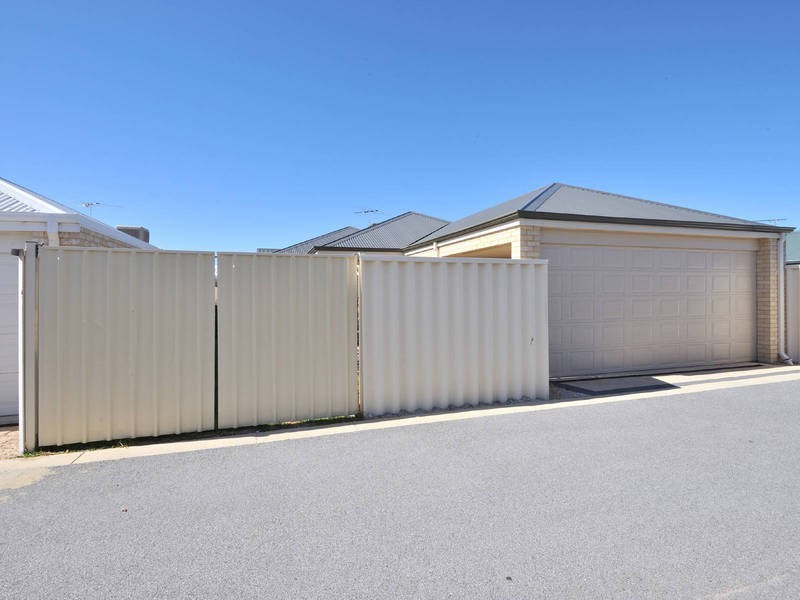 38 Merrimac Loop, Rockingham WA 6168