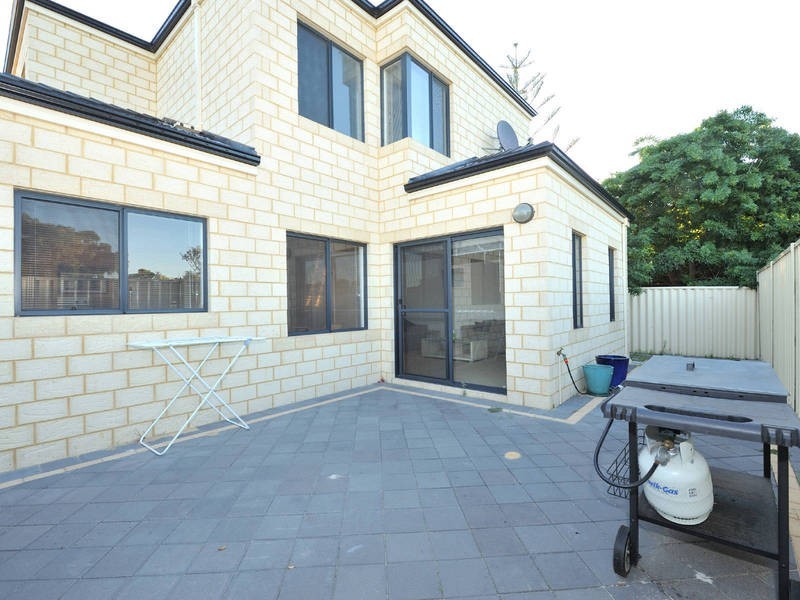 4/38 Lewington Street, Rockingham WA 6168