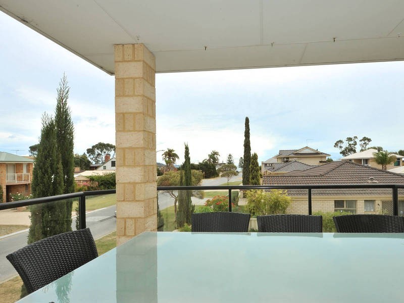 12 Florence Street, Rockingham WA 6168