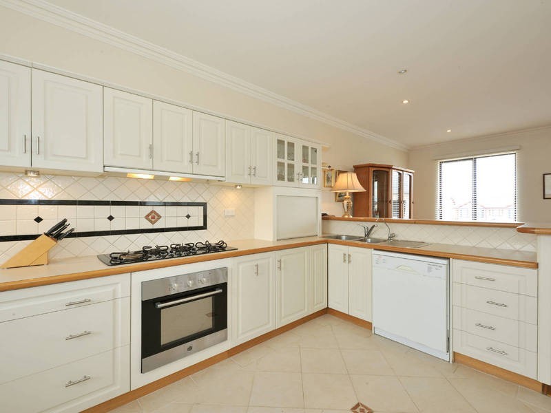 12 Florence Street, Rockingham WA 6168