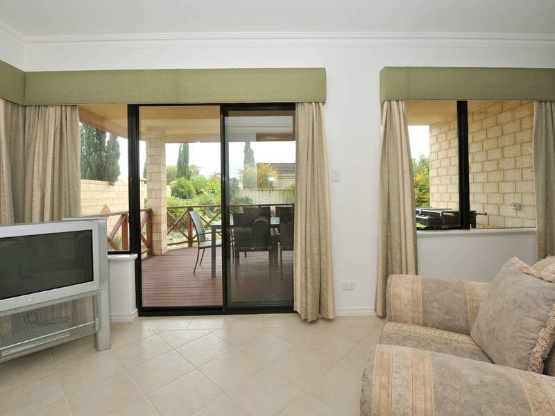 12 Florence Street, Rockingham WA 6168