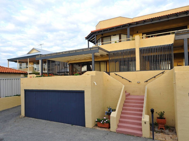 4/136 Kent St, Rockingham WA 6168
