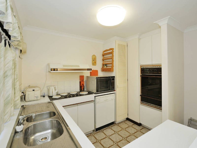 4/136 Kent St, Rockingham WA 6168