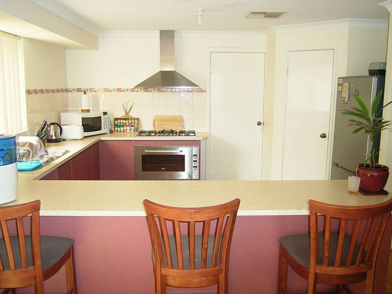 46 Ritchie Drive, Rockingham WA 6168