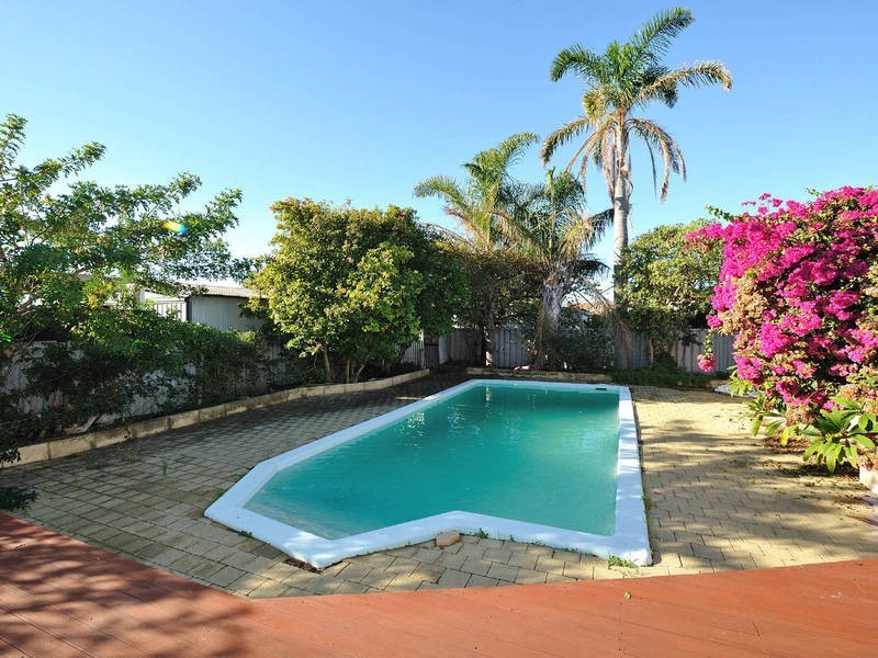 22 Frederick Street, Shoalwater WA 6169