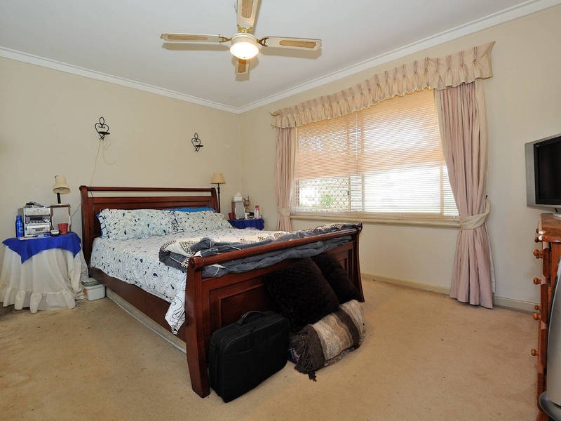 22 Frederick Street, Shoalwater WA 6169