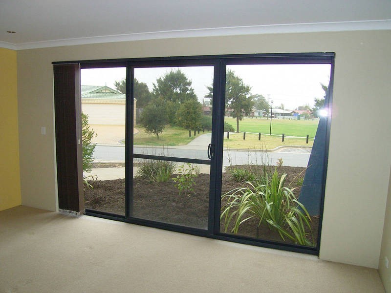 31 Highlander Parade, Rockingham WA 6168