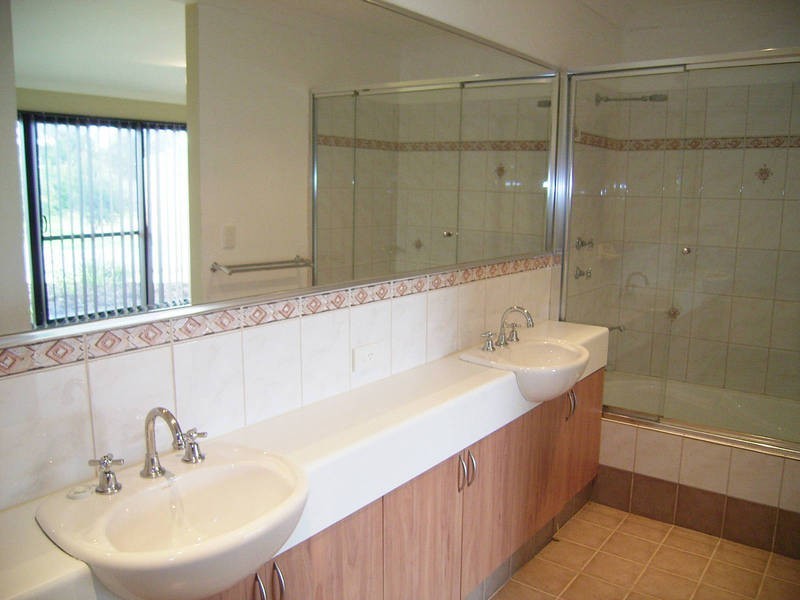 31 Highlander Parade, Rockingham WA 6168