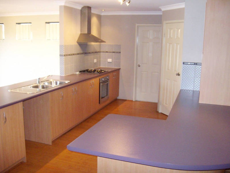 31 Highlander Parade, Rockingham WA 6168