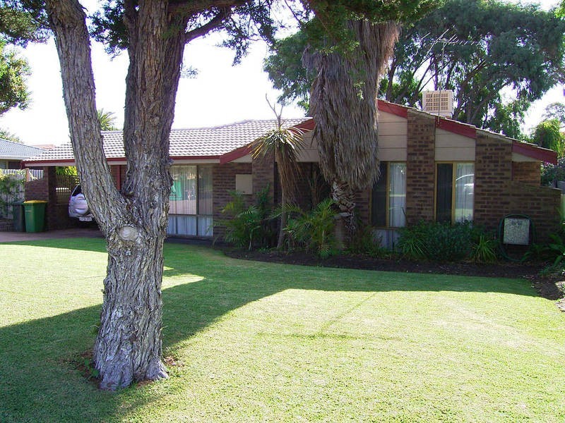 21 Caribbean Drive, Safety Bay WA 6169