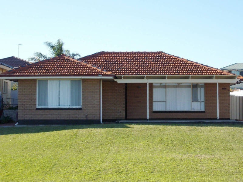 310 Safety Bay Road, Safety Bay WA 6169