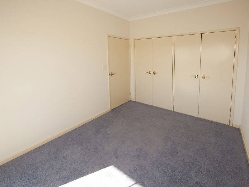 2/101 Rockingham Beach Road, Rockingham WA 6168