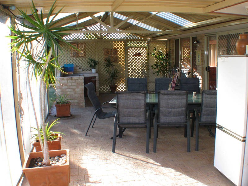 51 Gnangara Drive, Waikiki WA 6169