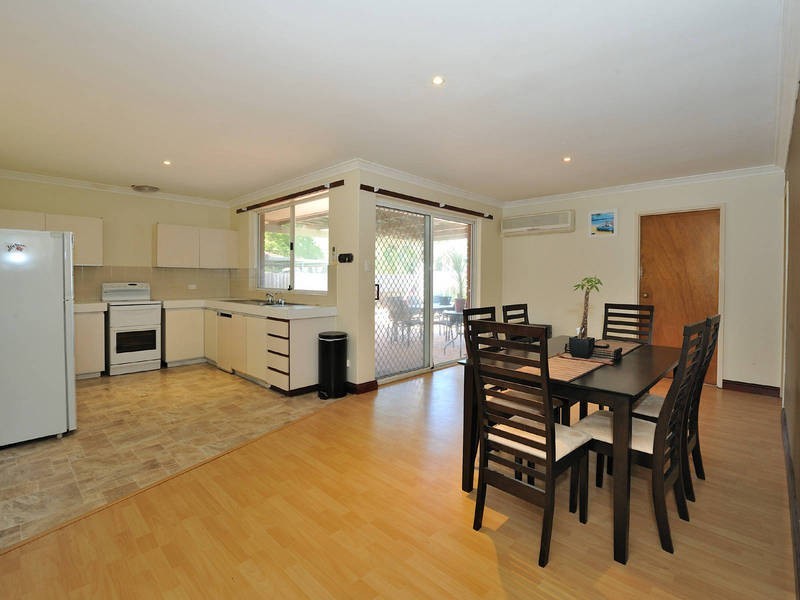 11 Ricketts Court, Rockingham WA 6168