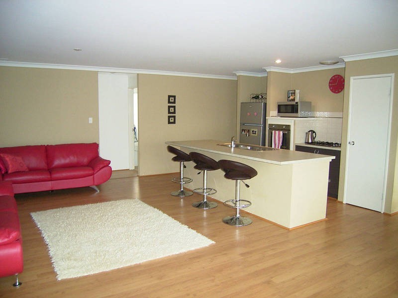 43 Pastrana Circuit, Port Kennedy WA 6172