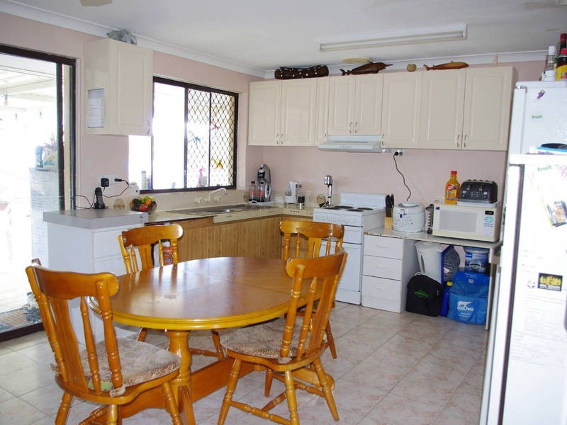 36 Kemmish Avenue, Parmelia WA 6167