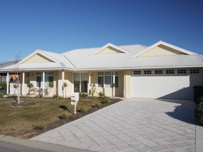 11 Morfontaine Parade, Port Kennedy WA 6172