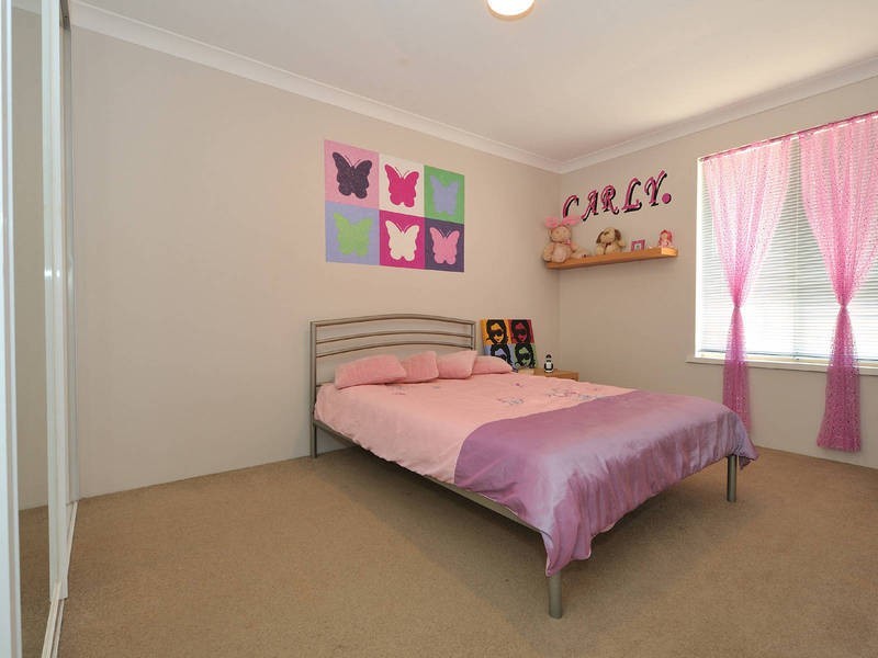 2 Harley Close, Safety Bay WA 6169