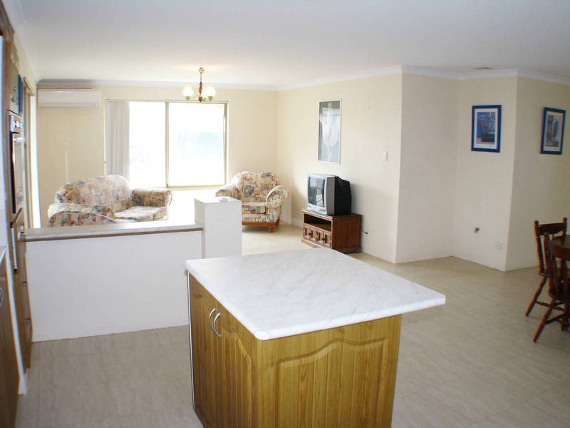 124 Charthouse Road, Waikiki WA 6169