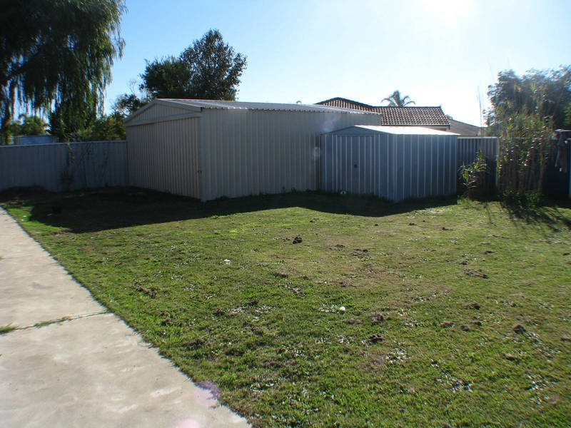 124 Charthouse Road, Waikiki WA 6169