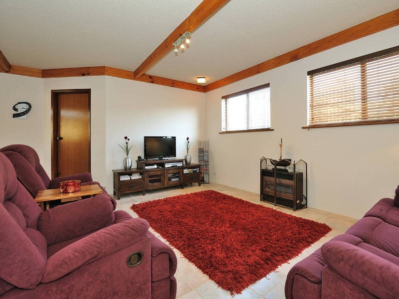 4 Ernest Street, Safety Bay WA 6169