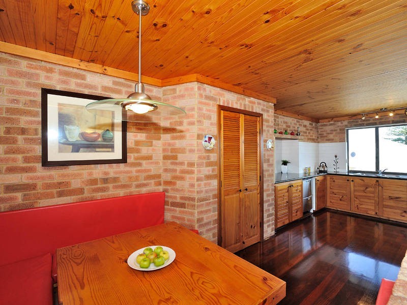 4 Ernest Street, Safety Bay WA 6169