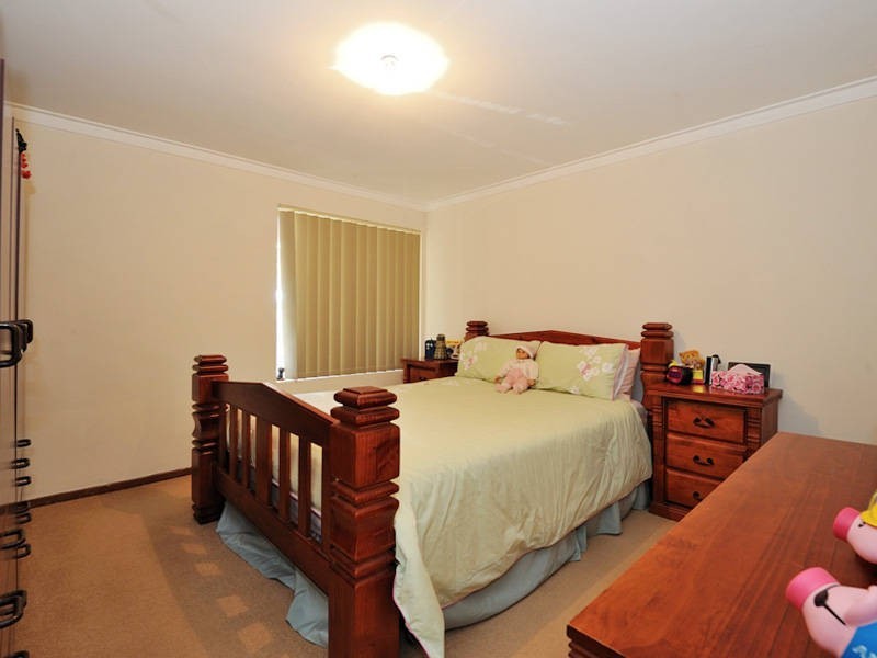 9 McKean Way, Parmelia WA 6167