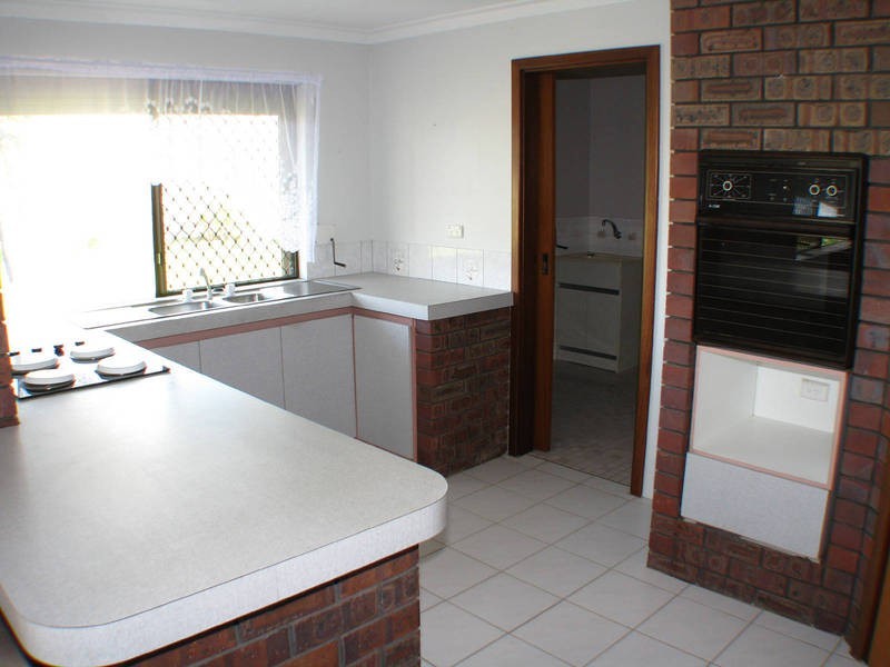 100 Donald Drive, Safety Bay WA 6169
