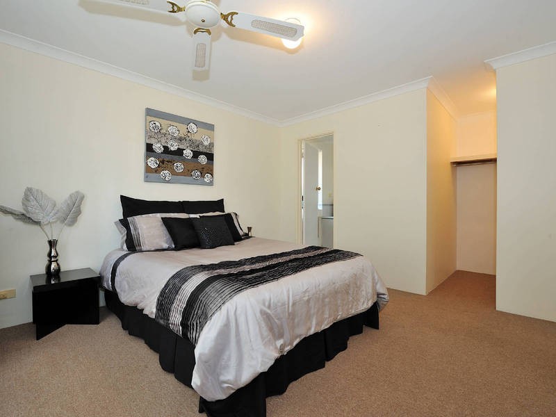 175 Currie Street, Warnbro WA 6169