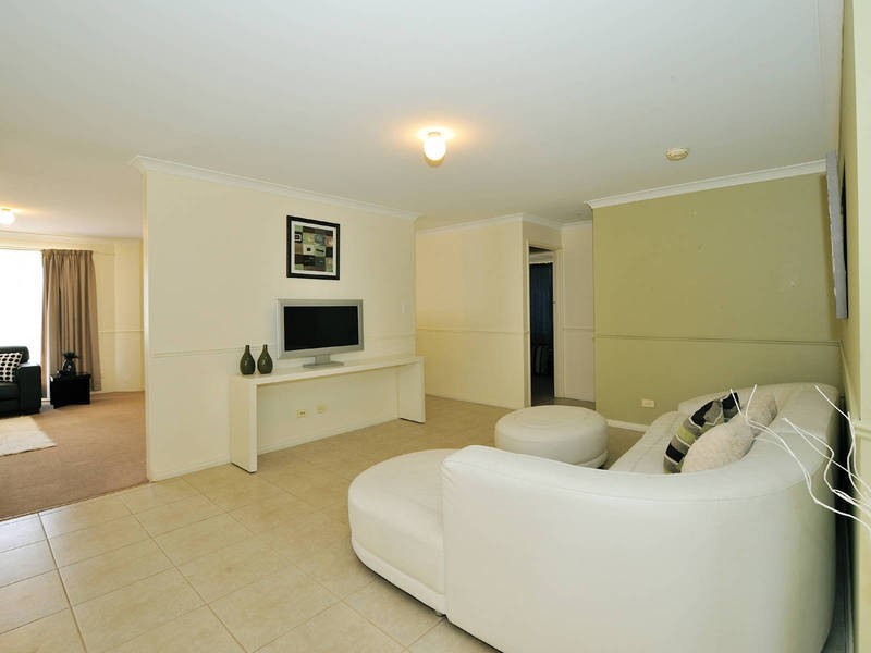 175 Currie Street, Warnbro WA 6169