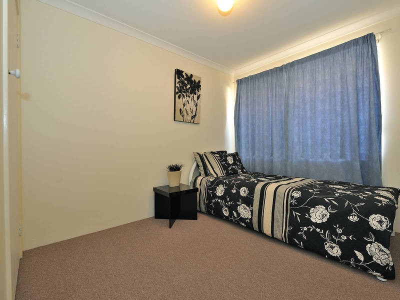 175 Currie Street, Warnbro WA 6169