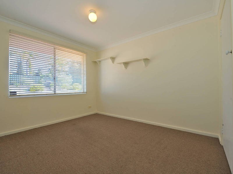 175 Currie Street, Warnbro WA 6169