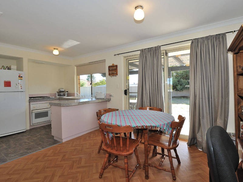 25 Serenoa Court, Warnbro WA 6169