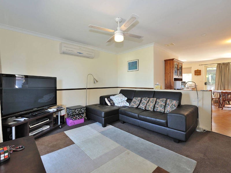 25 Serenoa Court, Warnbro WA 6169