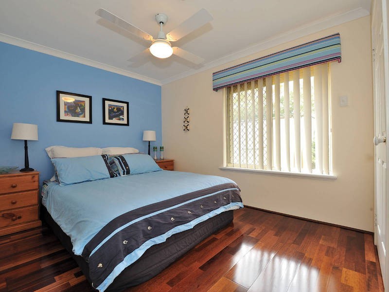 32 Rothesay Court, Cooloongup WA 6168