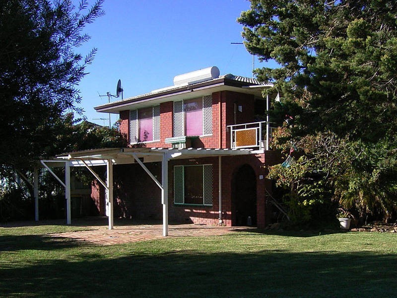 1  Harrison Street, Rockingham WA 6168