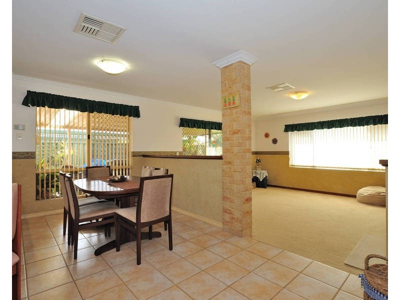 9 Daley Court, Rockingham WA 6168