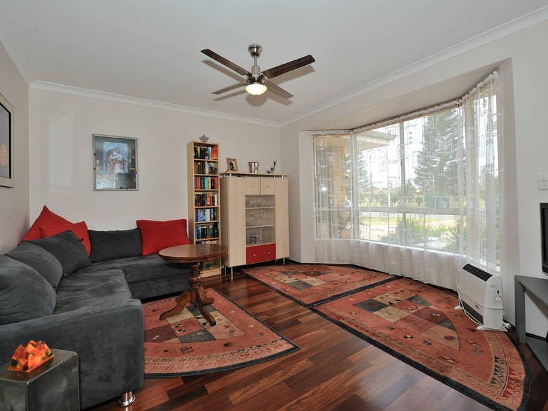 10 St Laurent Mews, Port Kennedy WA 6172