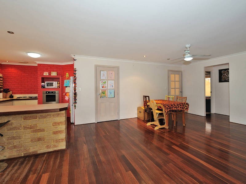 10 St Laurent Mews, Port Kennedy WA 6172
