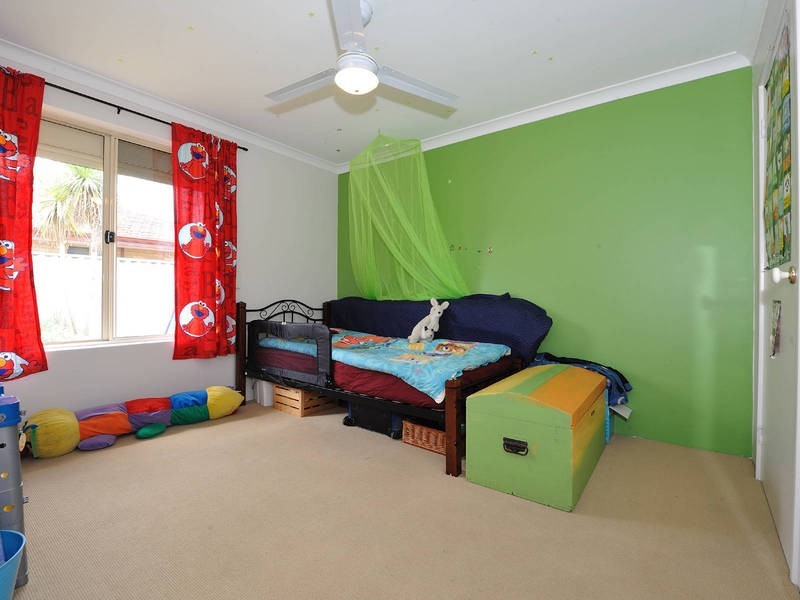 10 St Laurent Mews, Port Kennedy WA 6172