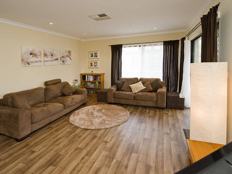 4 Narbonne Gardens, Port Kennedy WA 6172