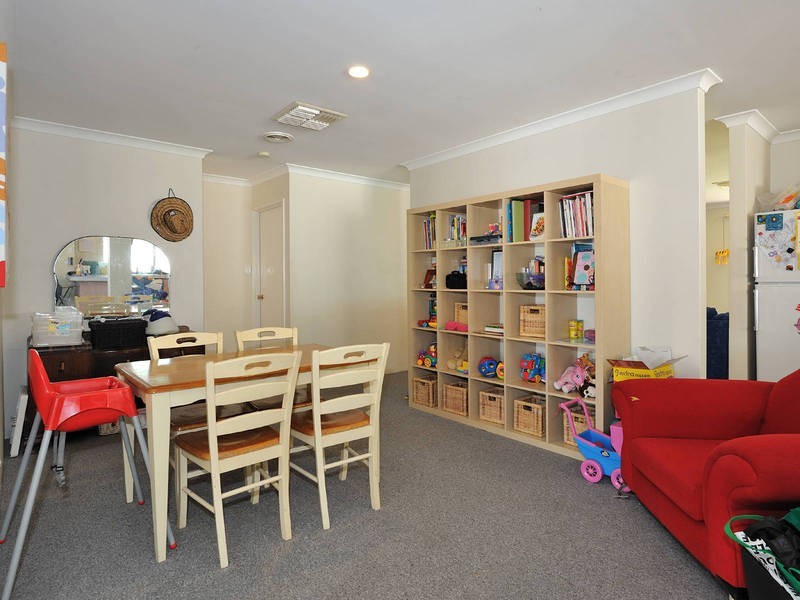 12 Grace Court, Cooloongup WA 6168