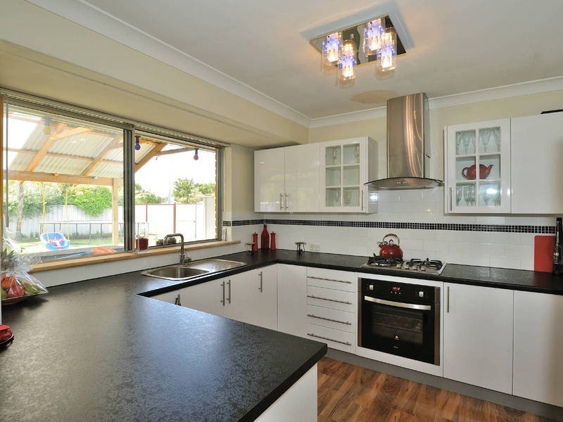 53 Goongarrie Drive, Waikiki WA 6169