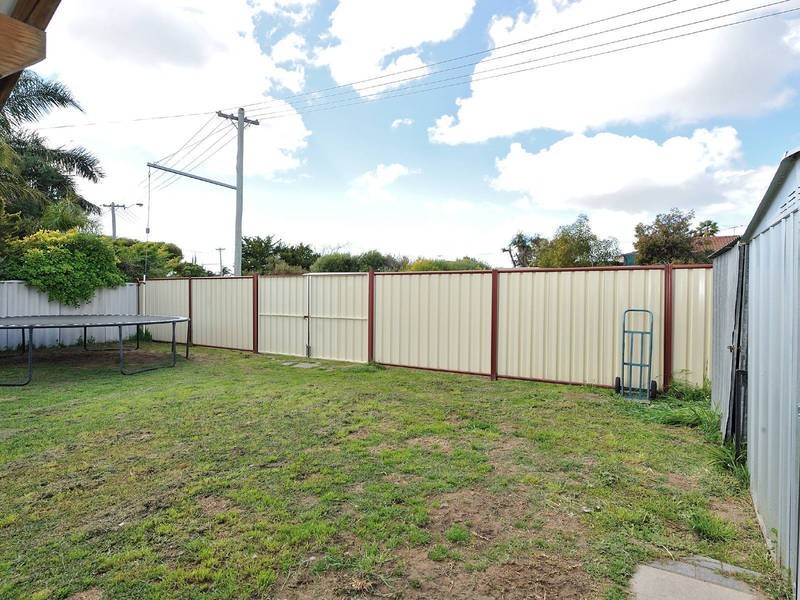 53 Goongarrie Drive, Waikiki WA 6169